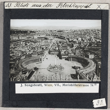 Vorschaubild Rom: Blick auf den Petersplatz von der Kuppel des Petersdoms 